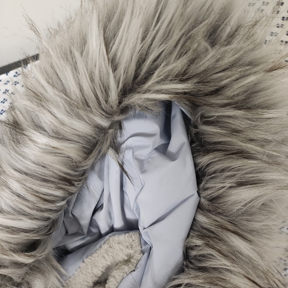 🔥🔥Like new Calvin Klein Winter coat - Picture 4 of 6